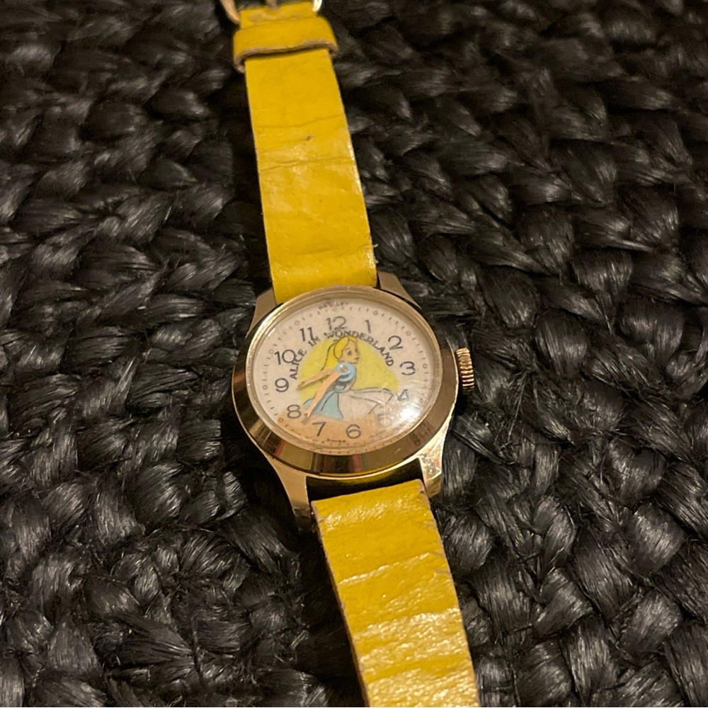 1970s vintage Alice in Wonderland Yellow Strap Character wrist Watch